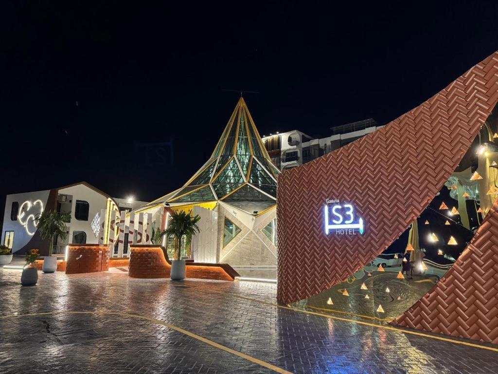 At Ayutthaya Hotel Екстер'єр фото