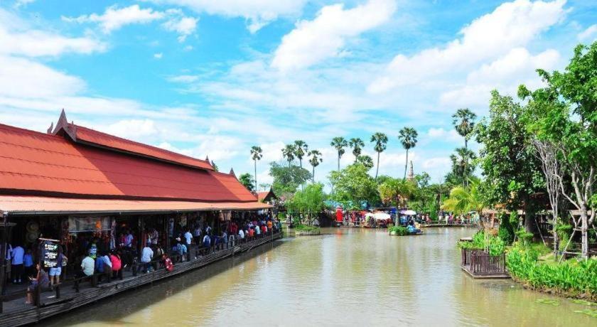 At Ayutthaya Hotel Екстер'єр фото