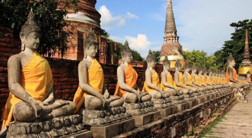 At Ayutthaya Hotel Екстер'єр фото