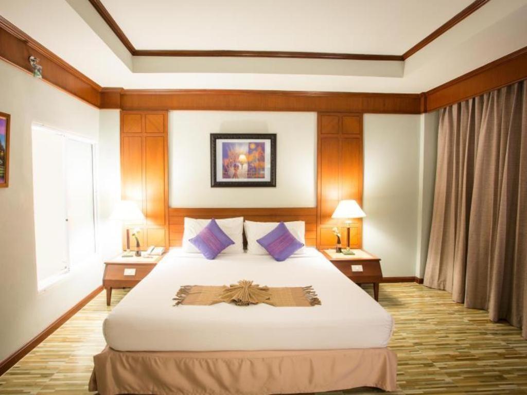At Ayutthaya Hotel Екстер'єр фото